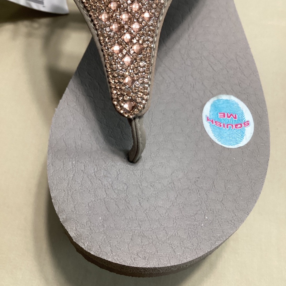NWT Skechers Cali Meditation Rockstar flip flops - Picture 4 of 14